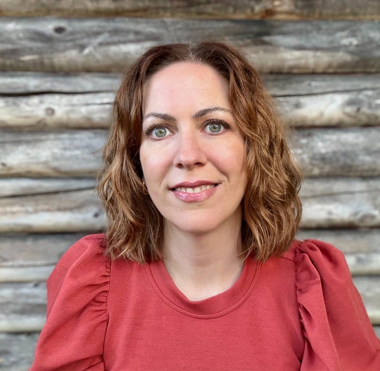 Portrait von Claudia Krmpotic, IFS Coach in Lostorf, Schweiz - Selbstmitgefühl und innere Ruhe