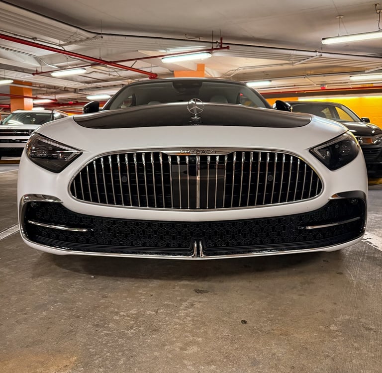 Mercedes-Maybach SL 680 front grill view