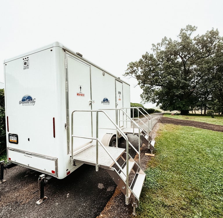 luxury bathroom rentals, portable restrooms, luxury rental bathrooms