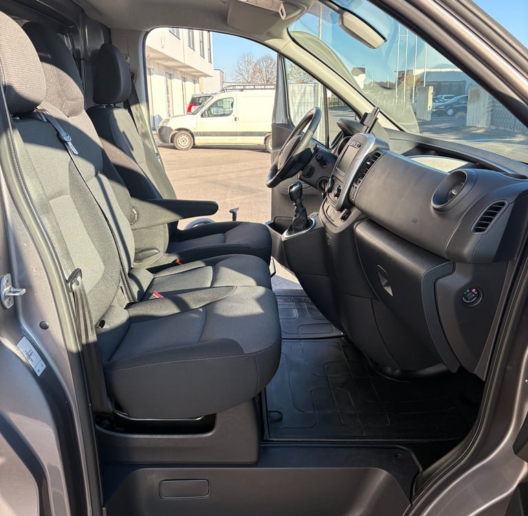 innenreinigung, autositze reinigen, autositze putzen leibnitz, auto innenreinigung, autoaufbereitung