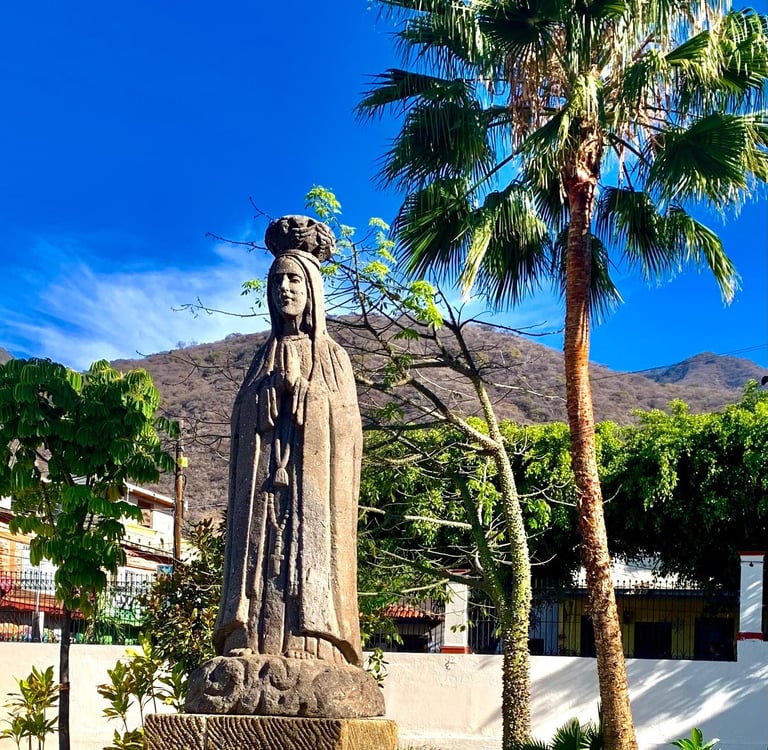 Statue in Ajijic