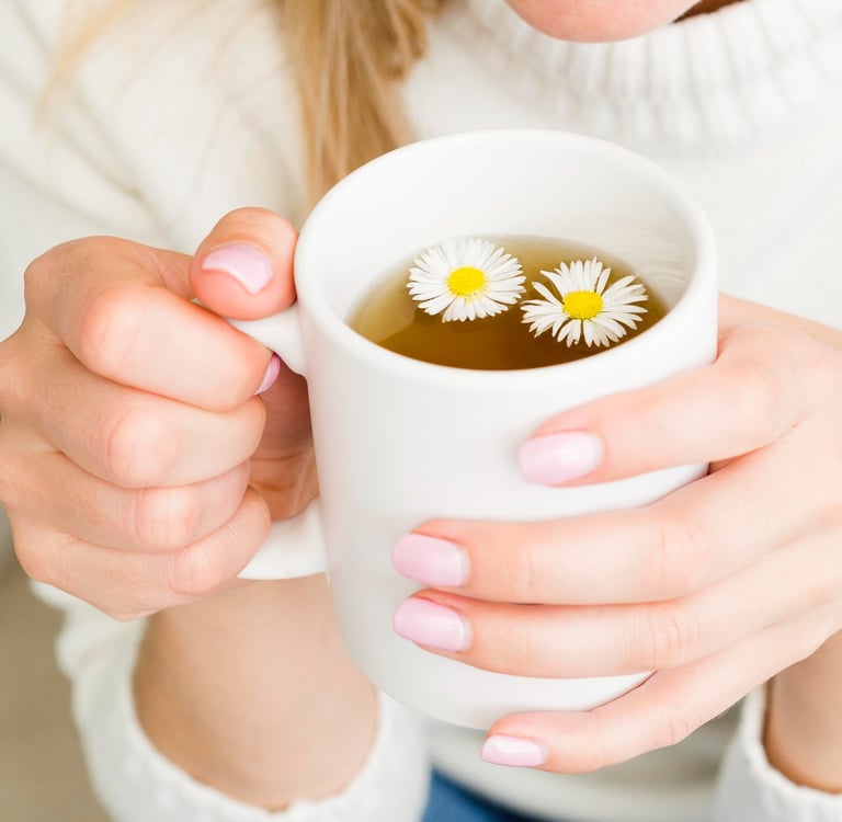 boison-tisane-infusion-plantes-sommeil-femme