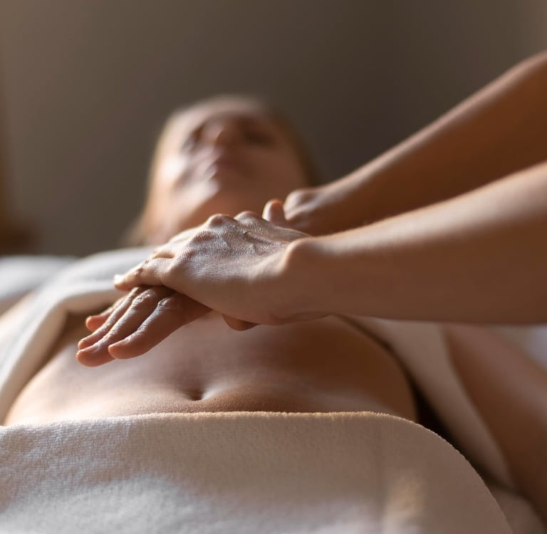 énergie-ventre-massage-femme
