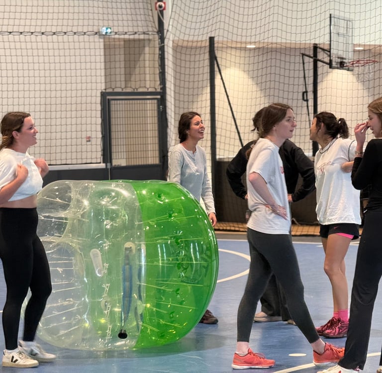 cohésion de groupe pour un EVJF de folie 