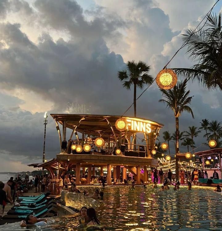 Finns Beach Club