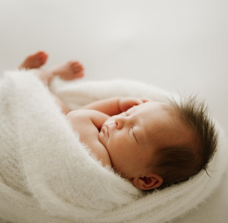 newborn-photo-in-studio-adelaide-hills