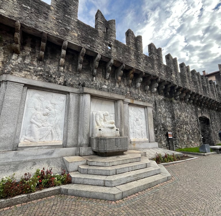 A memorial to fallen soldiers at the Bellinzona town wall
