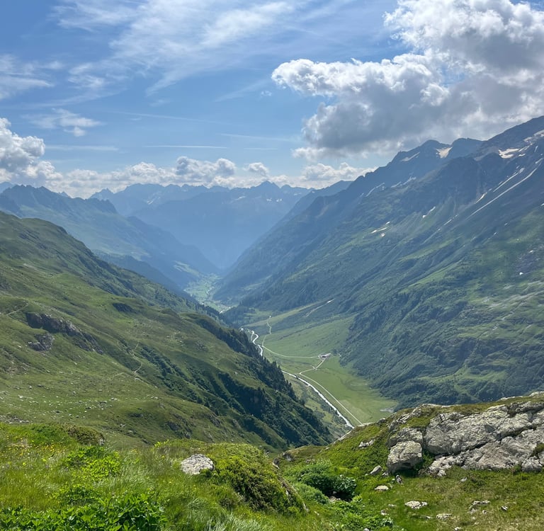 Looking down the Meiental from Sustlihütte