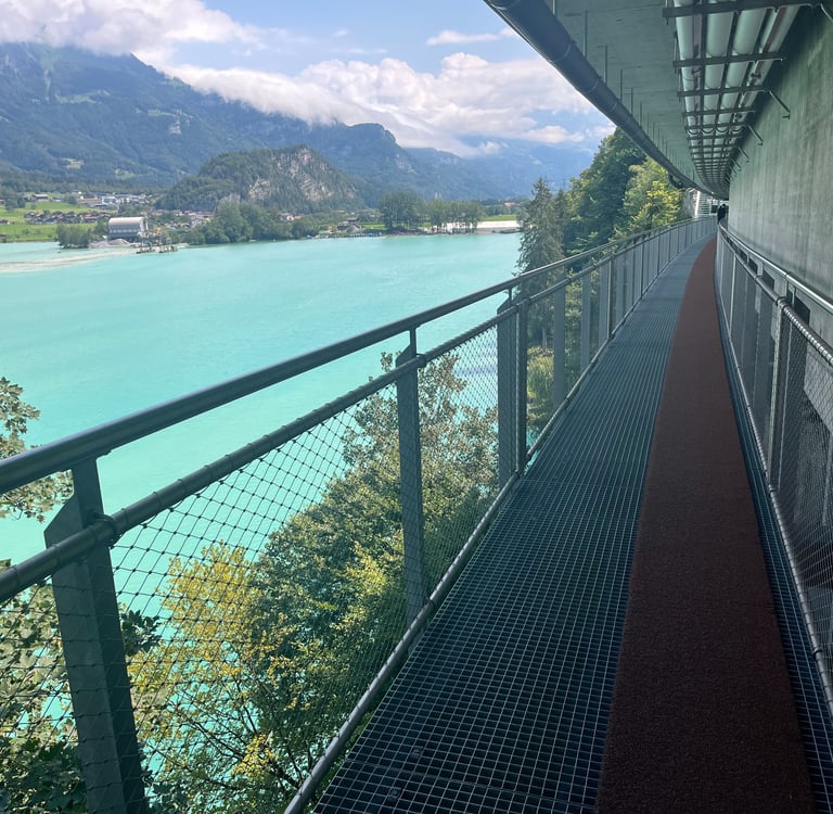 Catwalk on the path from Giessbach to Brienz