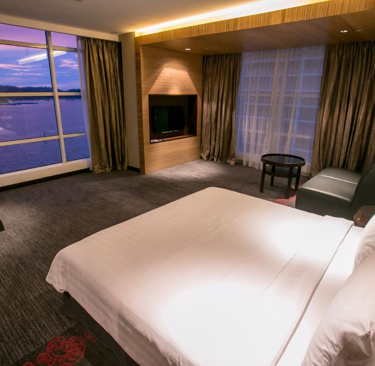 A sea-view room at Grandis Hotel Kota Kinabalu