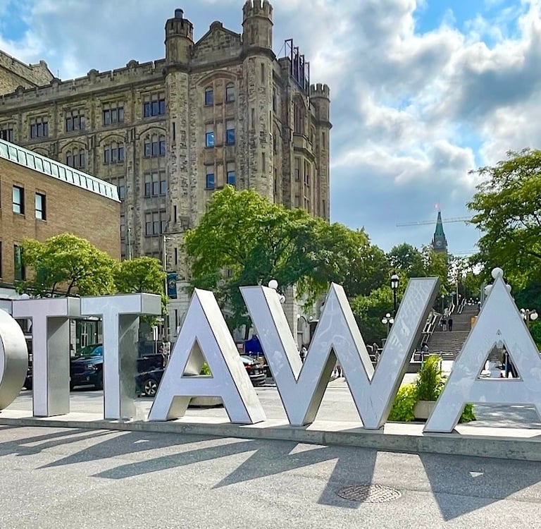 Programas del gobierno de Canadá que permiten contratar mexicanos