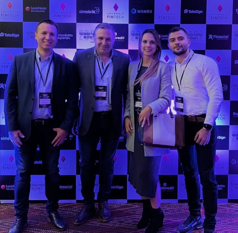 Equipo Cohnecti conectando empresas con talento tecnológico