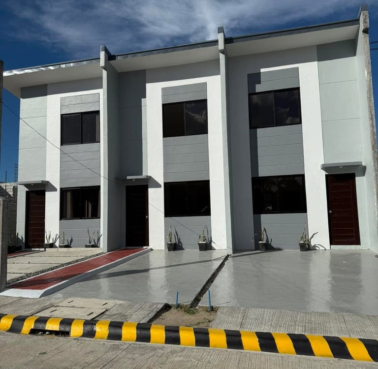 Family home for sale near Metro Manila Homedealsph