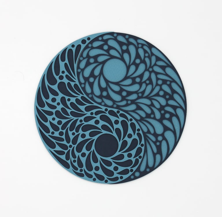 Yin Yang ajouré - 2 couleurs