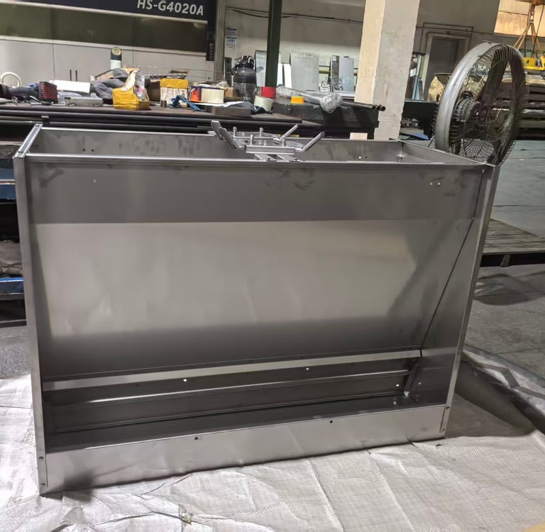 Double-sided 6-hole stainless steel pig feeder by Doing Metal