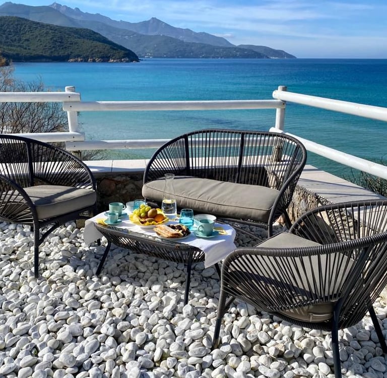 Terrazza panoramica fronte mare Scaglieri Isola d’Elba – Villa Grazia