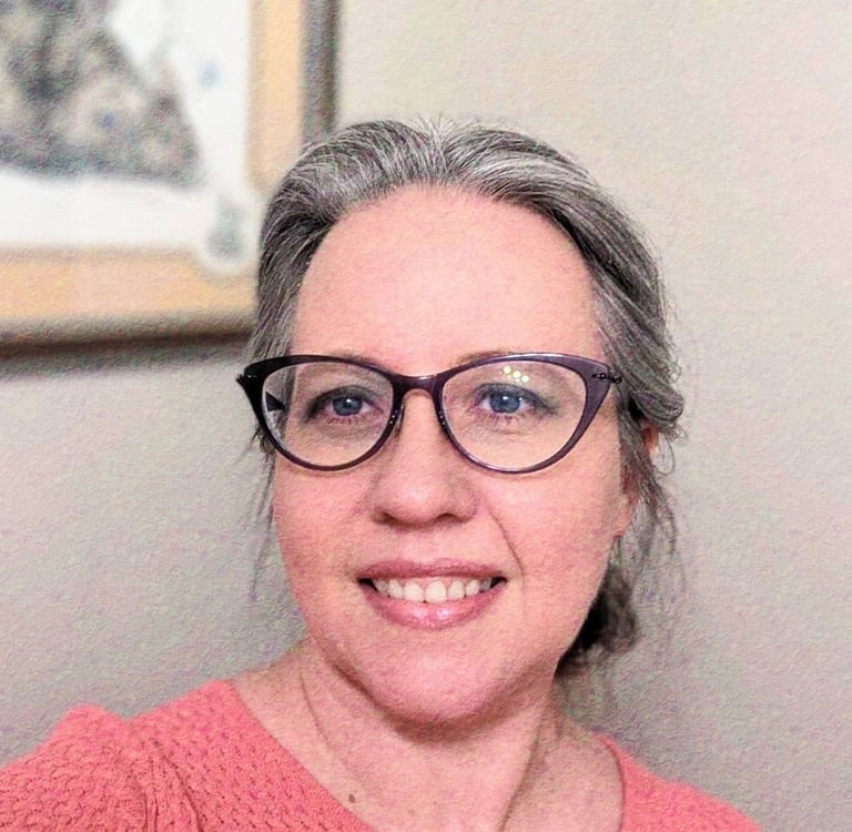 Amanda_Heyen_Illustrator_Freelance_Profile_Photo