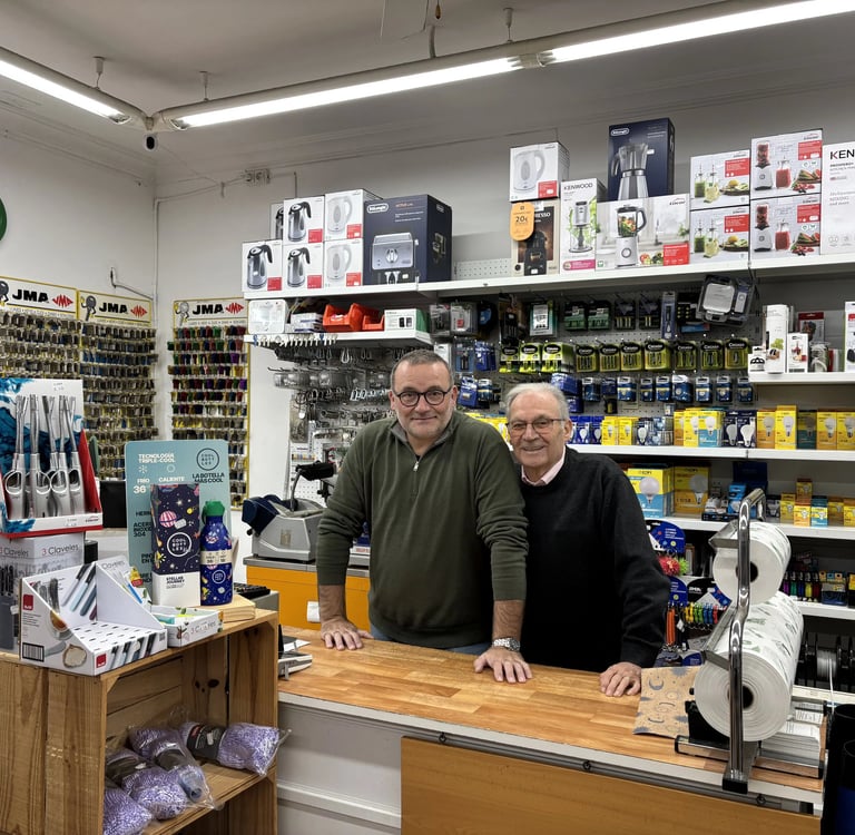 Las dos generaciones familiares de Ferretería Nura