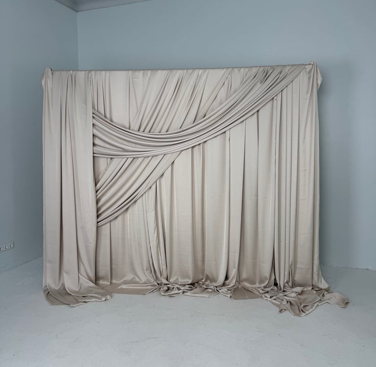 Kreminio audinio sienele, isskirtine foto siena vilniuje, medziagos foto sienele, foto zona, dekoras