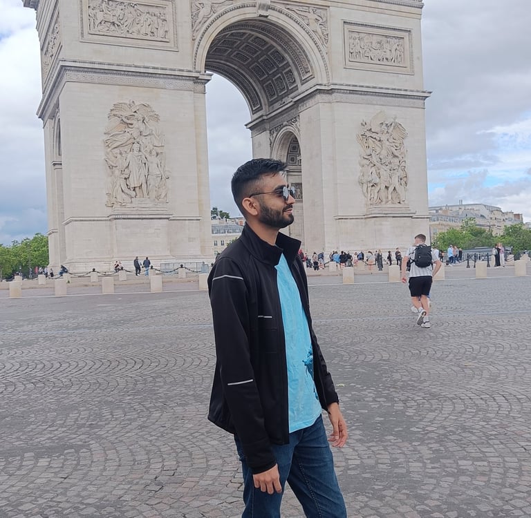 Arc de triomphe Paris France