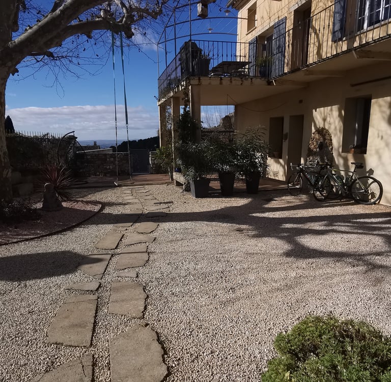 Fahrradfreundliche Unterkunft für Radfahrer. Ferienhaus La Maison d'Yvette in Le Barroux, Provence, 