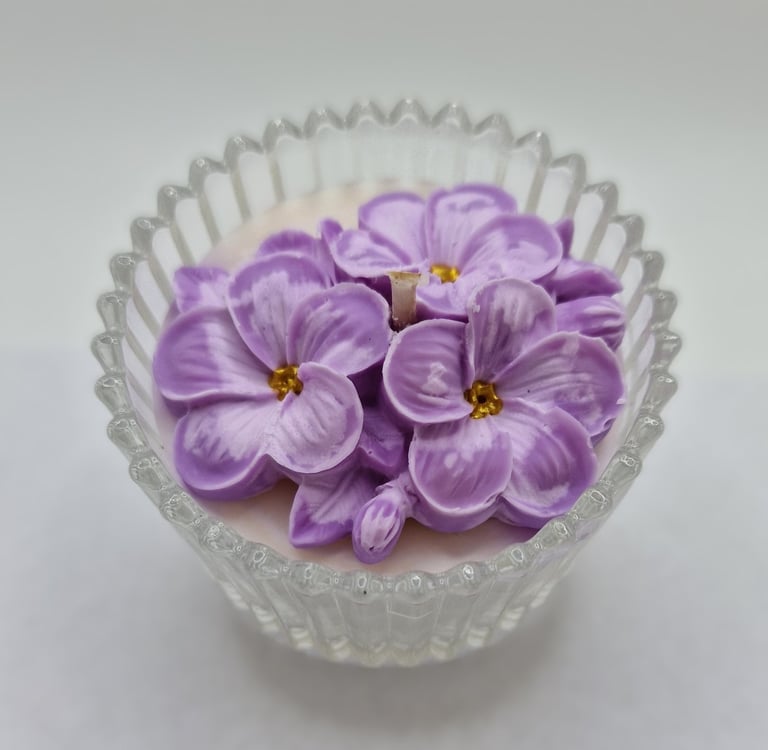 Osmanthus scented candle from the perfumeries of Grasse (France) from the elegant collection