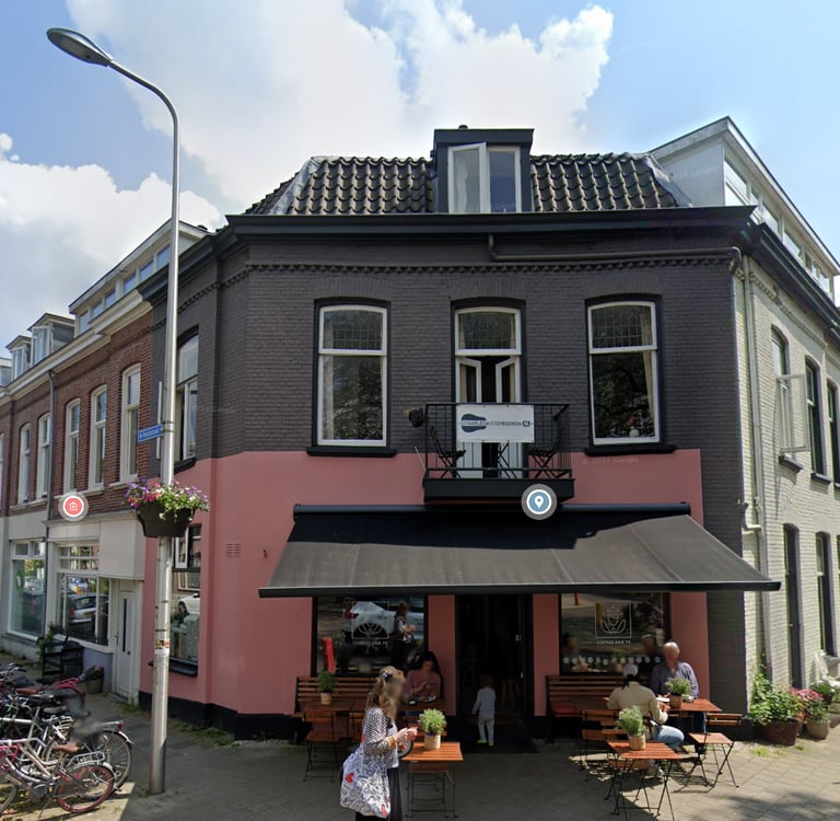 Gitaarles Wittevrouwen buitenkant met banner