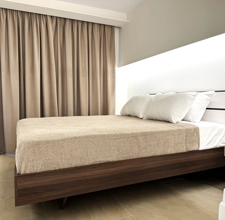 Bedroom with King bed with orthopaedic mattress