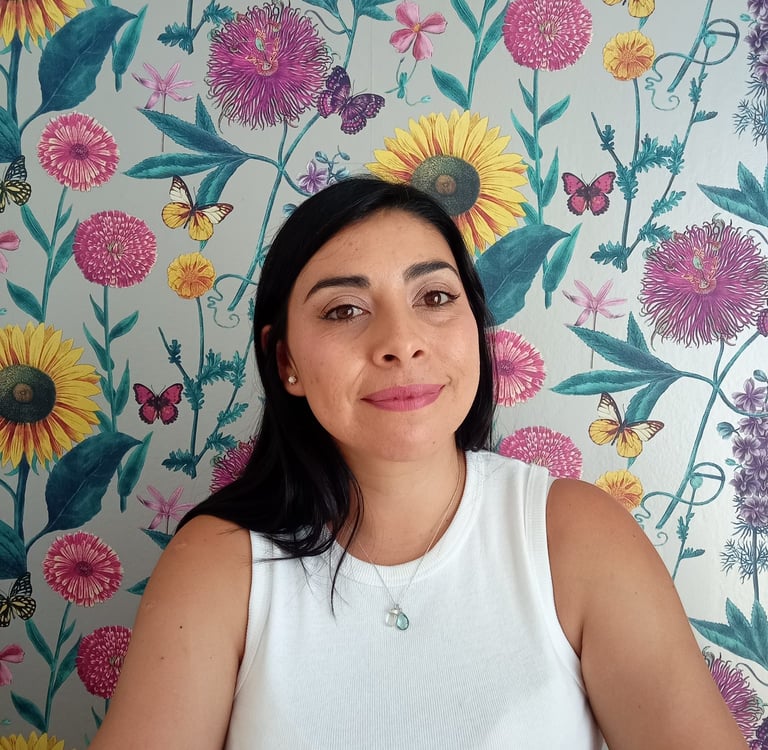 Carolina González, terapeuta holística y creadora de Cielo Sagrado, guía en procesos de expansión in