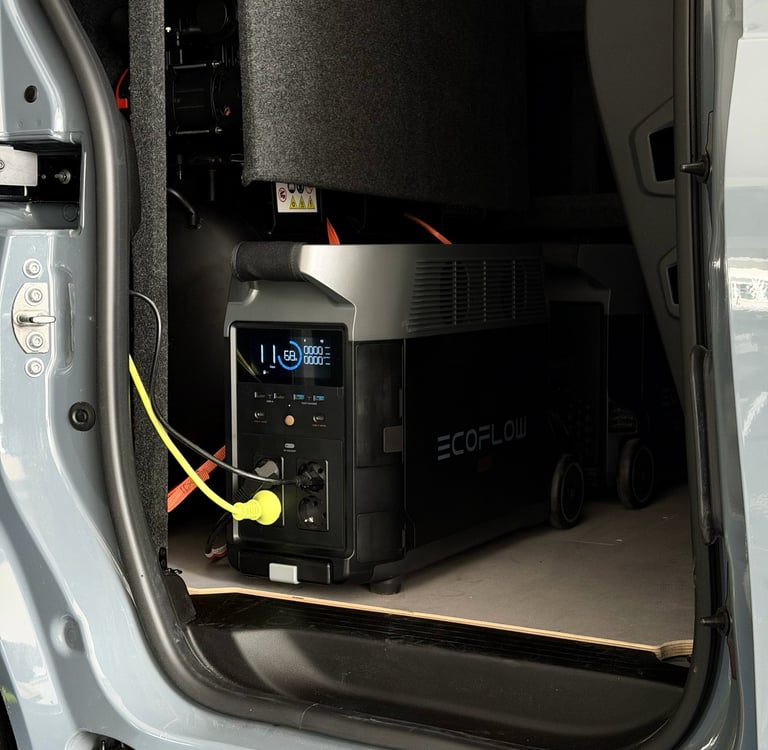 PureCar(e) utilise des batteries pour alimenter ses équipements de manière silencieuse et propre