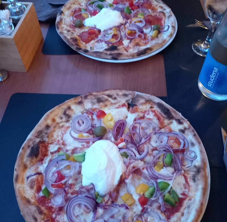 Pizza Šimun bei Restoran & Pizzeria Šimun, Vodice
