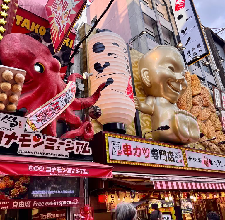 Takoyaki Kukuru and Kushikatsu Ittoku in Dotonbori