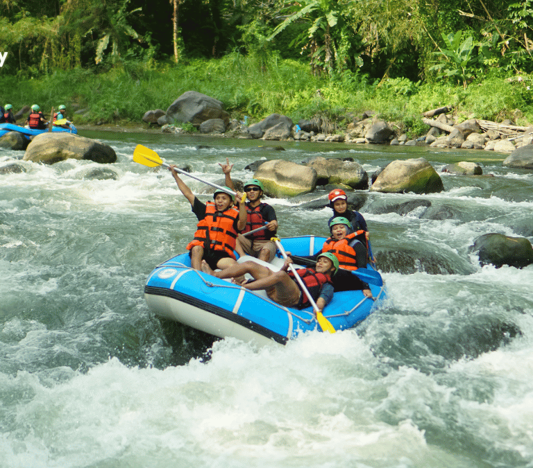 Keseruan Rafting Sungai Elo Magelang bersama Sinergy Adventure