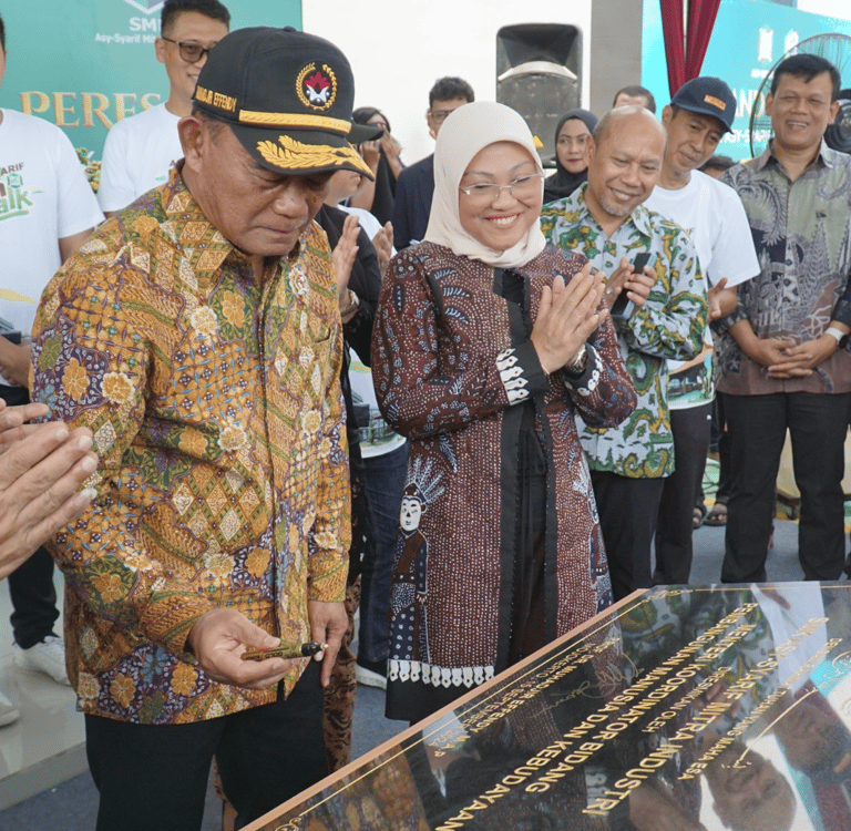 Grand Opening Sekolah Bapak Muhadjir Effendy (Menkon Bid. Pembangunan Manusia dan Kebudayaan Periode