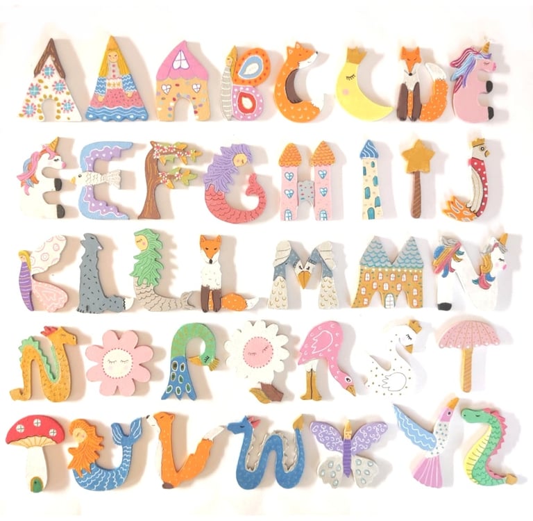 Lettres en bois princesse, fée, sirène, licorne.
