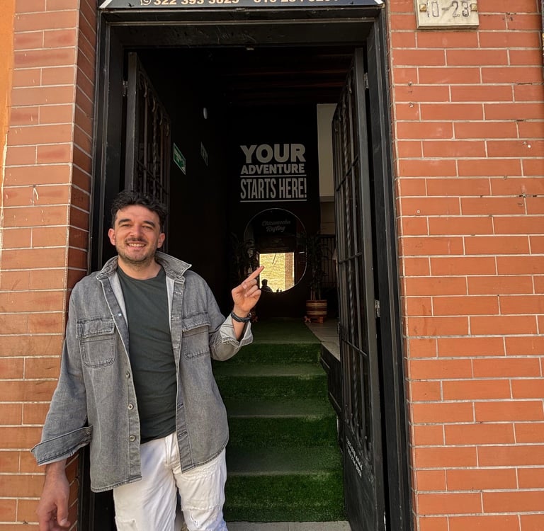 persona en chicamocha rafting oficina 