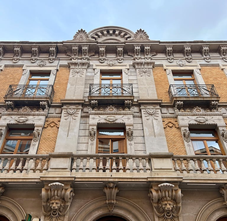 Detail of the so-called Casa del Piñón, a work by the architect Pedro Cerdán from 1899, considered o