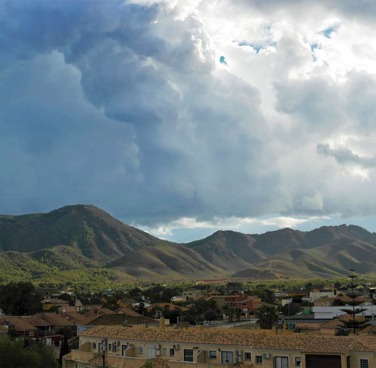 Mount Roldán rises a few kilometers from the center of Cartagena. It's the perfect setting for hikin