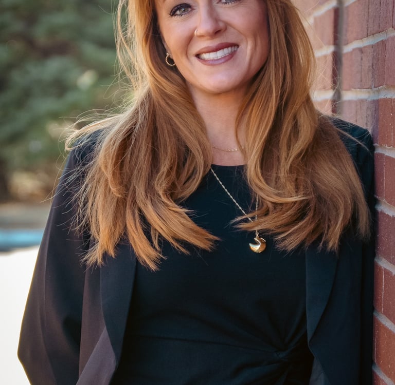 Mindy Bryant, owner of Edge Optics who can assist Spanish speaking patients