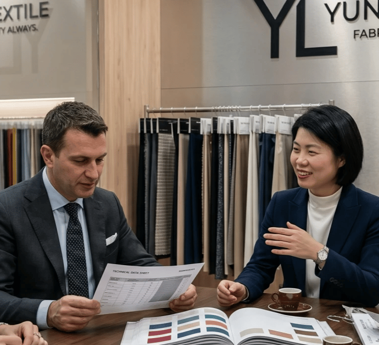 A business meeting at the Yunlan Textile