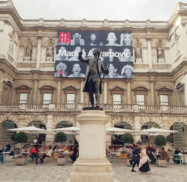 Regency London private walking tour - Jane Austen - Burlington House