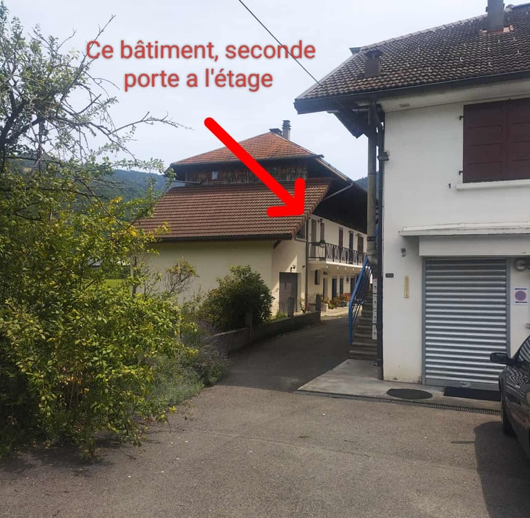 Locaux et atelier de la société A MAINTENANCE pour réparation électroménager et outillages