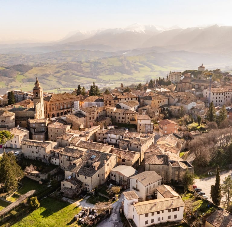 San Ginesio vista Sibillini colline Marche