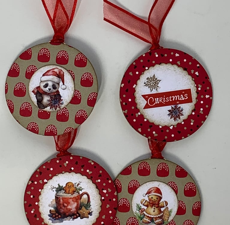 Christmas hidden paper clip