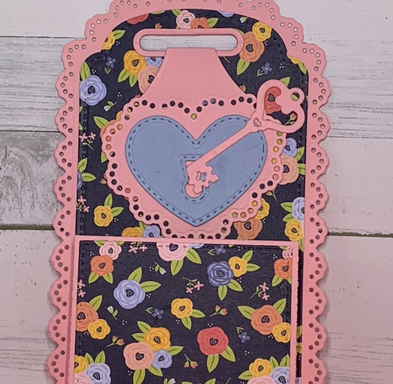 Door-hanger pocket using Scrap Diva dies