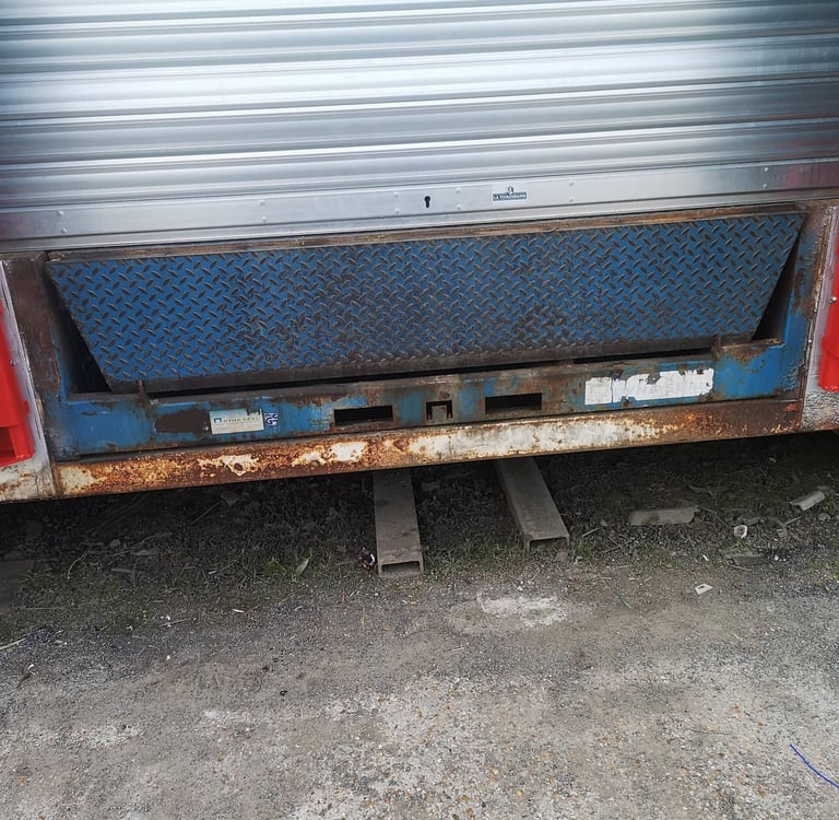 Installateur réparateur quai niveleur en Indre-et-Loire