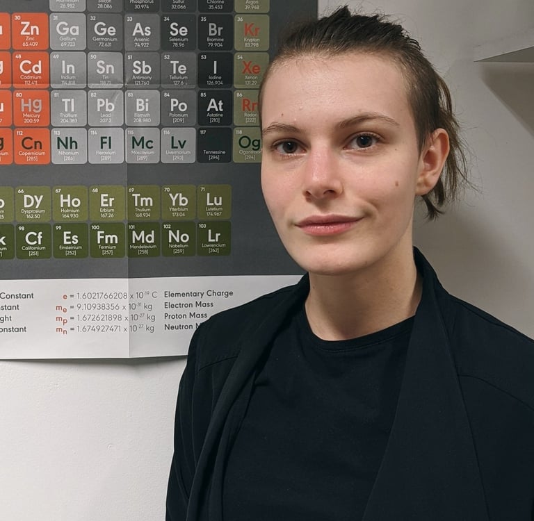 a woman in a black jacket and black jacket