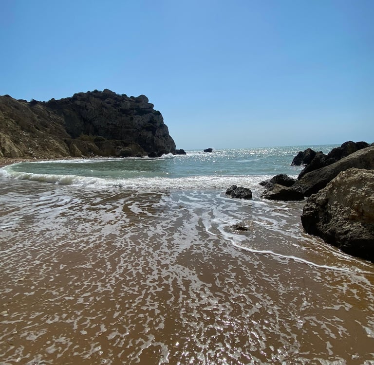 Agriento , Sicily beach escutrion digital nomads , coliving Co.bay