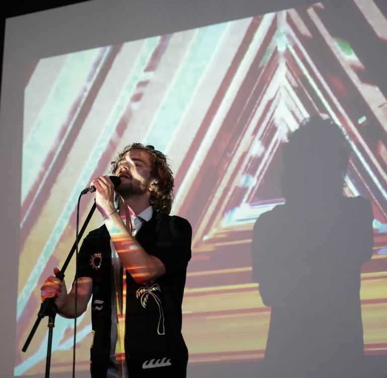 guido hoek out in the open