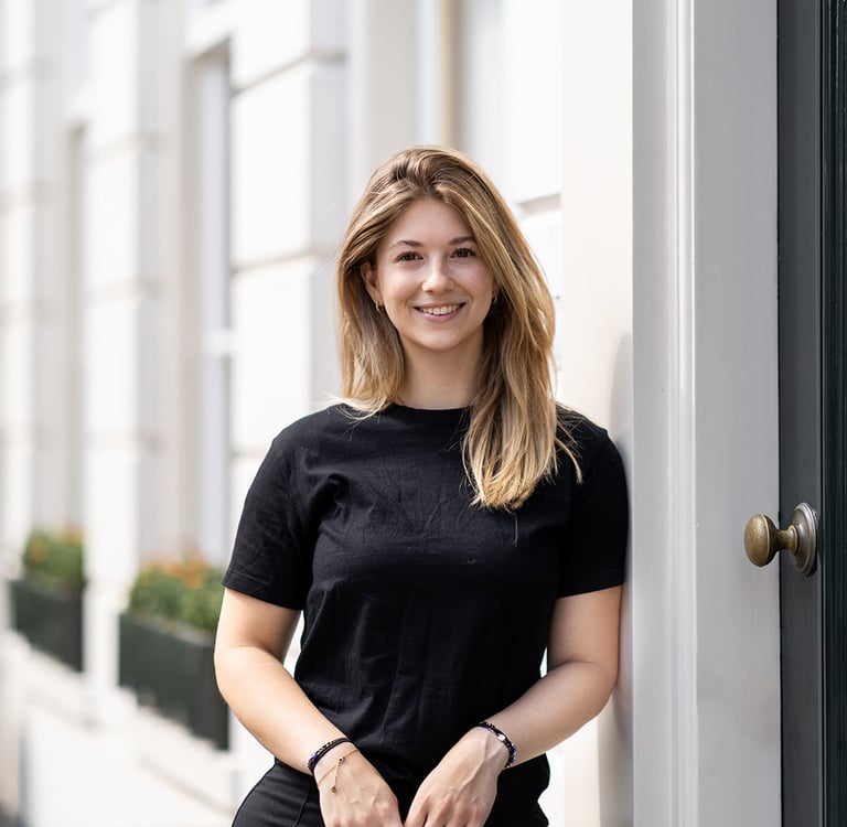 Chayenne Broeders, oprichter van Fourté Marketing, specialist in merkbeleving en brandingstrategie v